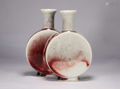 Qing Dynasty Qianlong kiln red glaze conjoined bottle