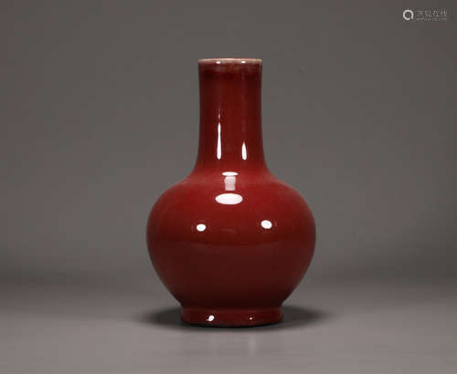 The Qianlong kiln changed into a red glazed globe bottle in ...