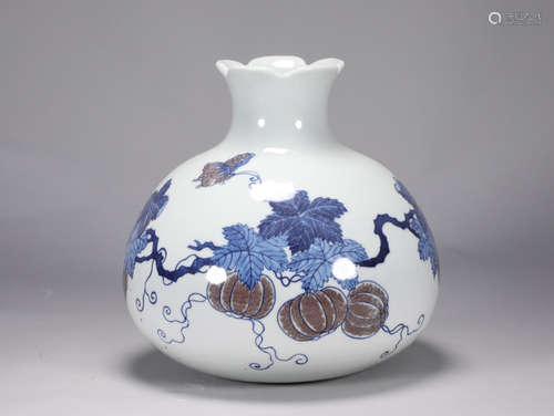 Qing Dynasty Qianlong blue and white underglaze red butterfl...