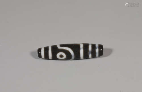 A Dzi Bead Tang Style