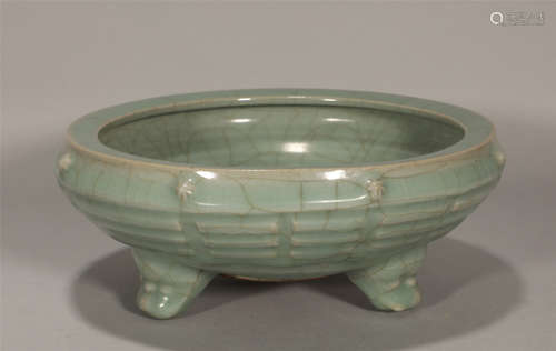 Pen washing of Longquan Kiln in Song Dynasty