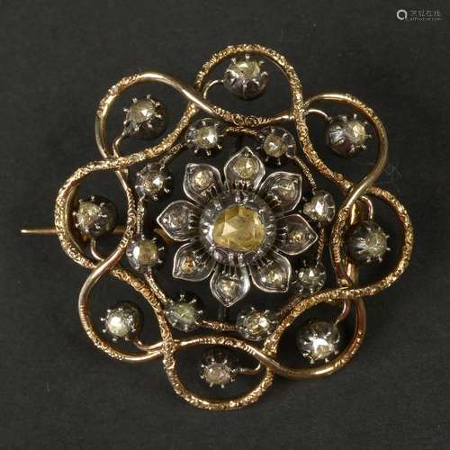 Broche Napoléon III en or jaune 14 carats et argent sertie d...