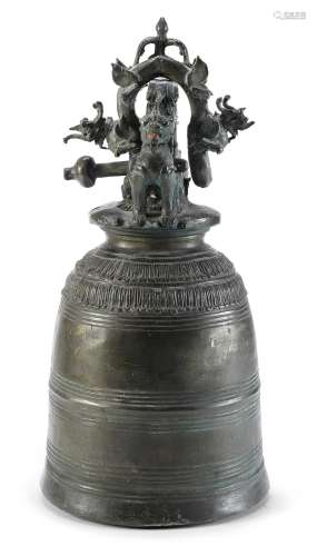 A TIBETAN BRONZE BRONZE BELL, 19TH CENTURY.