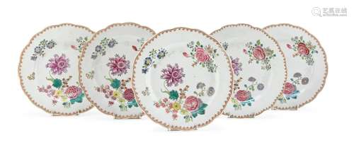 FIVE CHINESE PORCELAIN DISHES, EARLY 20TH CENTURY.