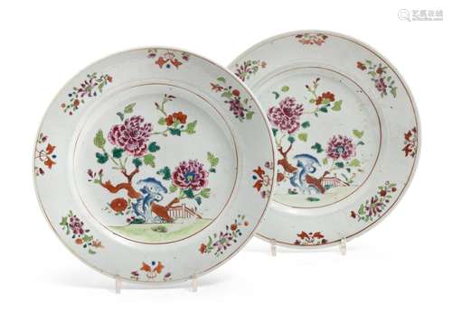 A PARI OF POLYCHROME ENAMELED PORCELAIN DISHES, 18TH CENTURY...