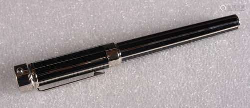 CARTIER.Stylo