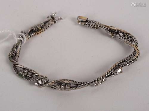 Bracelet en or blanc et brillants