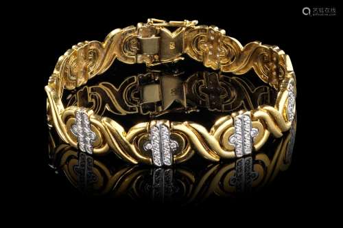 Bracelet à motifs géométriques serti de diamants (total env....
