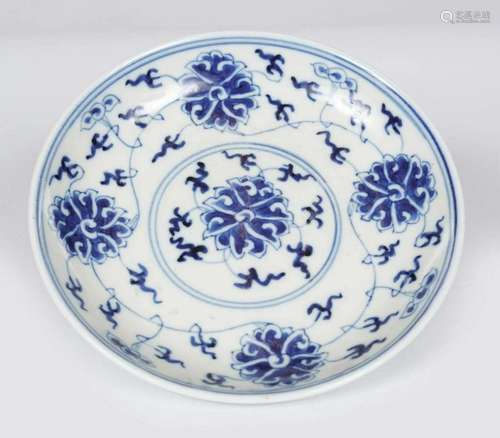 CHINESE BLUE AND WHITE LOTUS DISH