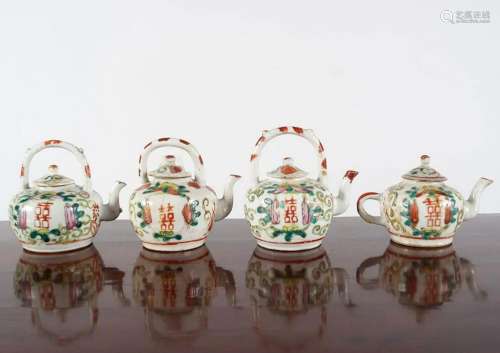 COLLECTION OF 4 CHINESE FAMILLE VERTE TEA POTS