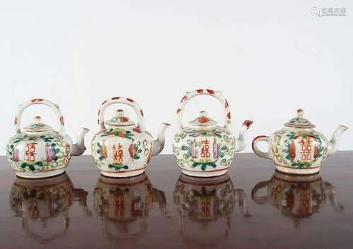 COLLECTION OF 4 CHINESE FAMILLE VERTE TEA POTS