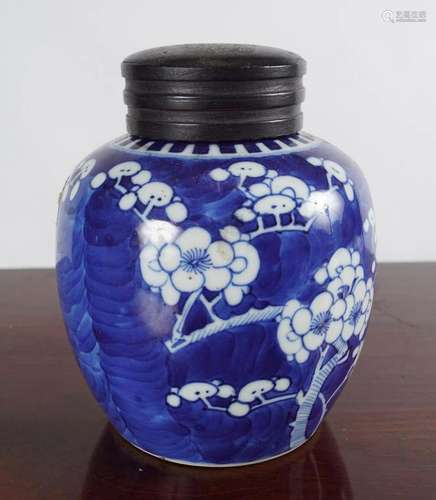 CHINESE BLUE AND WHITE GINGER JAR