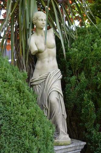 MOULDED STONE GARDEN SCULPTURE