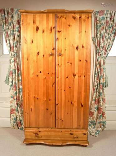 MODERN PINE WARDROBE