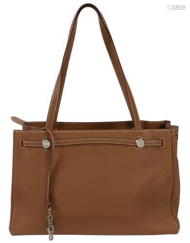 Hermès, sac Herbag Cabas en cuir grainé gold,