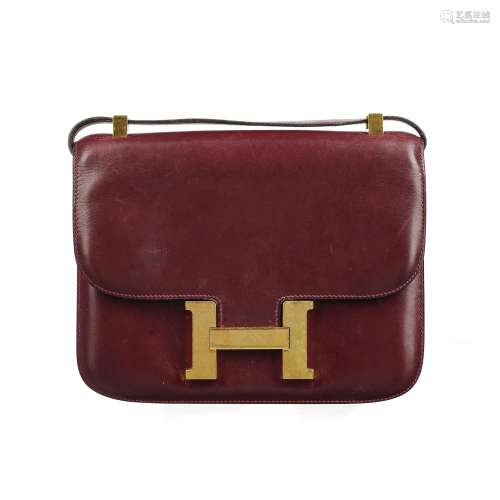 Hermès, sac Constance vintage en cuir de box bordeaux,