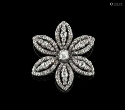 Broche fleur fin XVIIIe s, ,