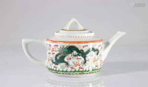 China porcelain teapot with dragon decoration Guangxu