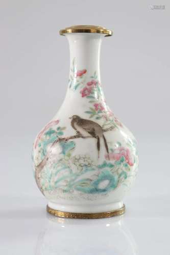 China porcelain vase with bird decoration 19th