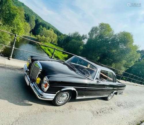 Mercedes 220 SE Coupe chocolate sunroof 69 365