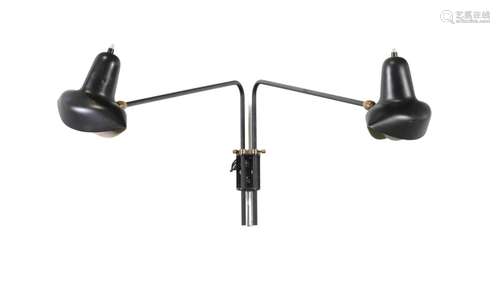 Serge MOUILLE (1922 - 1988) Adjustable wall lamp with