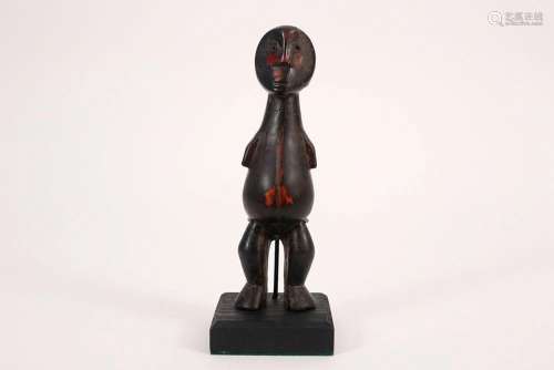 AFRIKA - KONGO goede "Lega" - sculptuur met een mi...