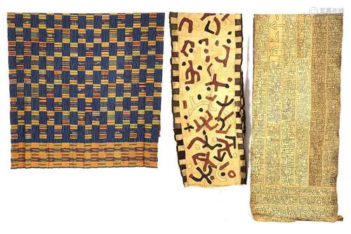 Lot oud Afrikaans textiel several old pieces of African text...