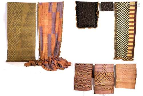 Lot oud Afrikaans textiel several old pieces of African text...