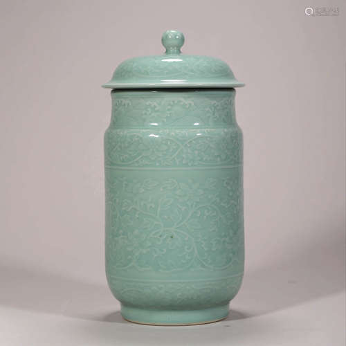 A Sky-Blue Glaze Incised Lotus Jar and Cover