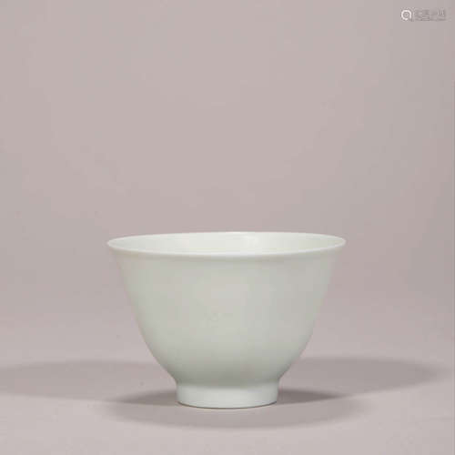 A White Glaze Cup