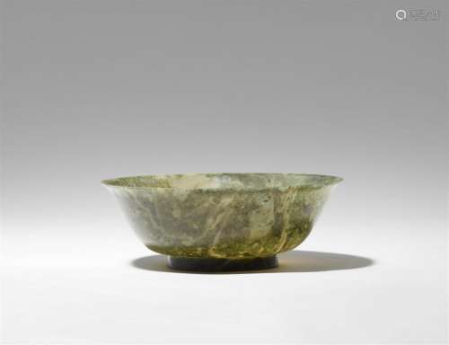 A spinach green jade bowl. 18th/19th century