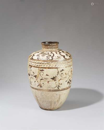 A large Cizhou wine storage jar. Ming dynasty (1368–1644)