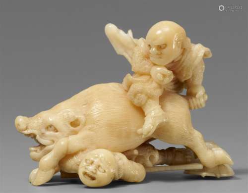 A marine ivory netsuke of Nitta no Shiro. 19th century