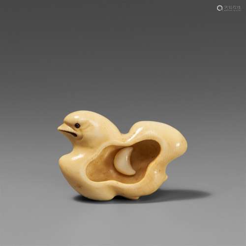 An ivory netsuke of a stylized chidori. Late 19th century