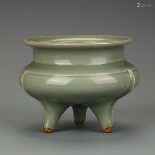 Longquan kiln three-legged incense burner