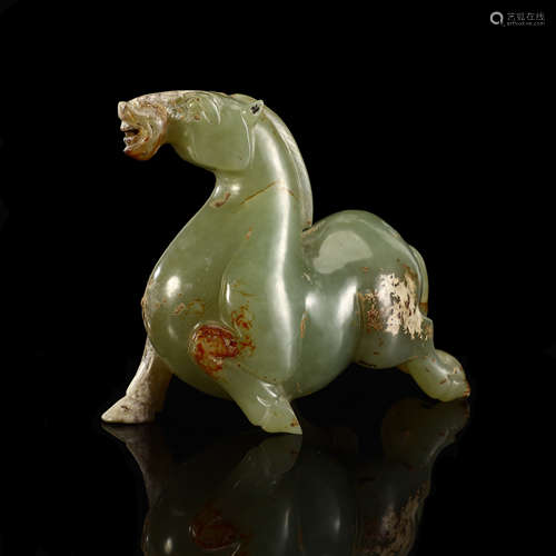 Ancient jade lying horse