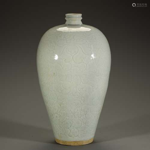 Sweet white glazed flower plum bottle