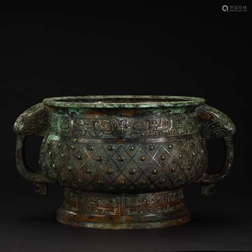 Ancient bronze animal ear ritual vessel