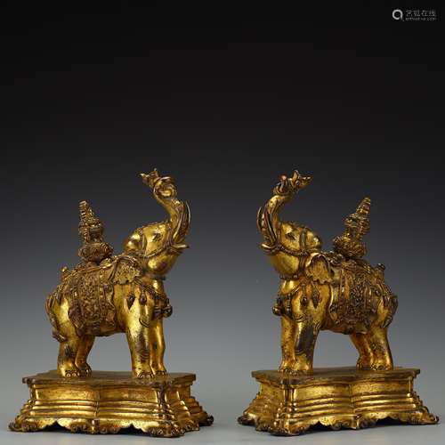 A pair of copper and gold peace in Qing Dynasty