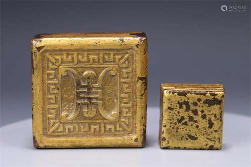 A Chinese Gilt Bronze Seal