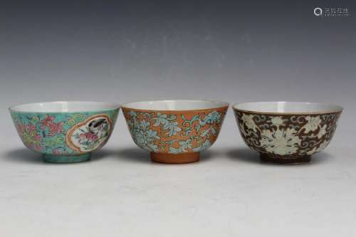 Three Chinese Famille Rose Porcelain Bowls