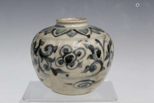 Chinese Blue and White Porcelain Jar