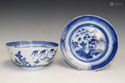 Chinese Export Blue and White Porcelain Bowl and Dish