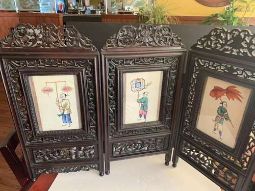 Chinese wood panels with painting.