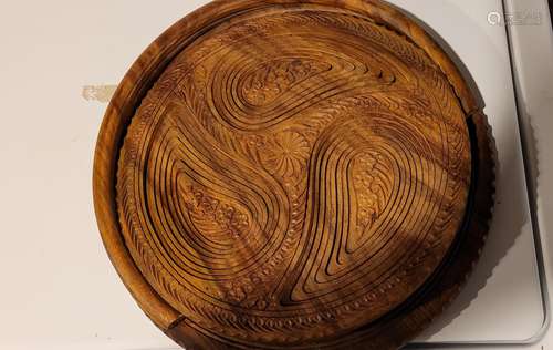 Wooden retractable bowl from Pakistan