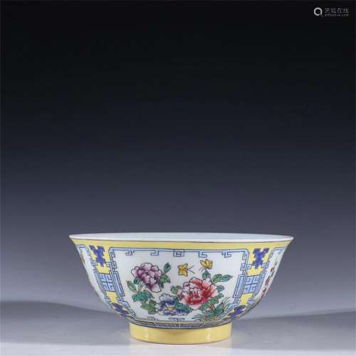 A Chinese Famille Rose Porcelain Bowl