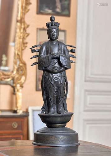 121 - A LARGE BRONZE FIGURE OF SENJU