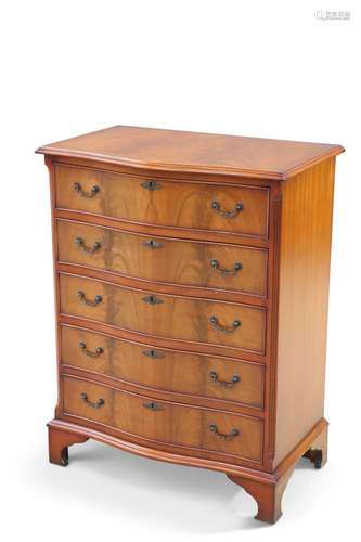 A GEORGIAN-STYLE MAHOGANY CHEST OF DRAWERS, with serpentine ...