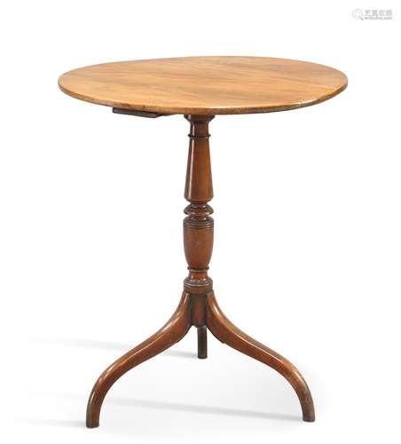 AN EARLY 19TH CENTURY MAHOGANY TRIPOD TABLE, with baluster s...