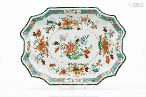 A scalloped serving platter